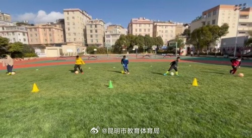 配合不佳